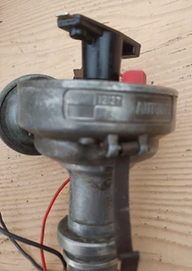 1970's Ford  289-302 Distributor DOVF-12127-H with PERTRONIX IGNITOR installed - Picture 1 of 4