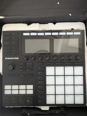 Native Instruments Maschine MK3 Groove Production Studio System - Image 1 of 4