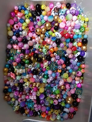 Ein Tüte Perlenmix und  Bonustüte - Bild 1 von 3