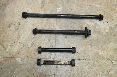 95 KAWASAKI NINJA ZX6 ZX 600 E OEM PERNOS DE MONTAJE DE MOTOR HARDWARE TORNILLOS DE MOTOR Foto 1 de 3