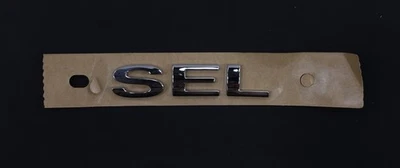 NUEVO OEM Ford SEL Cromo Tapa Maletero Insignia 6E5Z-5442528-C Fusion Focus C-Max 06-18 Foto 1 de 3