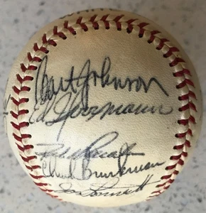 1973 White Sox Team Ball (17 sigs) W/ Luis Alvarado Goose Gossage Time-period - Picture 1 of 6