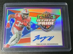 TreVeyon Henderson - Leaf Metal Draft 2022 - Patriots - State Pride - Auto - /25 - Bild 1 von 4