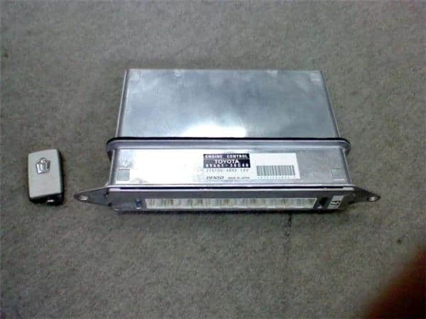 TOYOTA Crown 2006 DBA-GRS181 Engine Control Unit [Used] [PA02034522] - Image 1 of 2