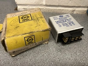 Opel Kadett Rekord Manta 90054638 HELLA 12V NEW 5wg002849-02 wiper relay #1 - Picture 1 of 3