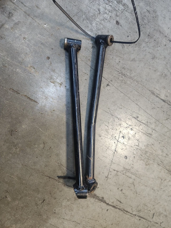 07 08 09 10 11 Arctic Cat F5 F6 F8 F570 Z1 Front Suspension Upper A Arm  Foto 1 de 1