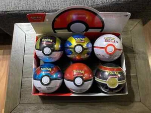 Pokémon Card Game Poké Ball Tin 2024 SET COMPLETO CON BOX IN ITALIANO - Foto 1 di 6