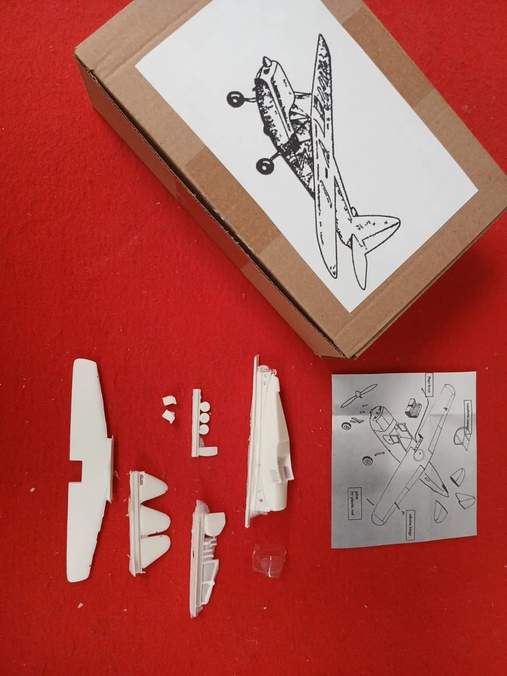 Macchi MB308 scala 1 72 kit in resina  - Immagine 1 di 2