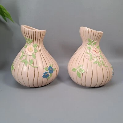 vintage pair of pink vase floral country cottage brentleigh ware lifton interior - Image 1 of 4