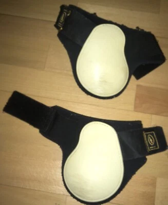 Streichkappen Gamaschen Hinterbeinschutz Pferd schwarz weiß BR - Bild 1 von 4