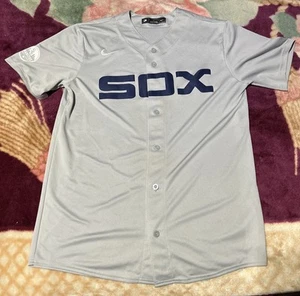 Nike Chicago White Sox’s Grey Charities Jersey Medium Very Nice Collectible🔥🔥 - Picture 1 of 10