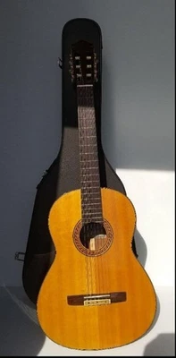YAMAHA classical guitar C-330S - Image 1 of 4