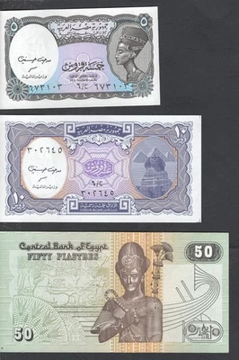 Egypt 3 note set, 5, 10, and 50 Piastres, 1997 to 2005, uncirculated - Image 1 of 2