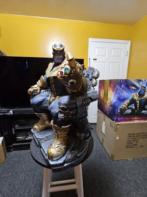 Maqueta exclusiva Sideshow Thanos 037/750  Foto 1 de 4