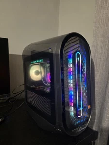 Alienwere Aurora R15 Ryzen 9 7950x 32gb 3tb 1350W Excellent Condition ! No GPU ! - Afbeelding 1 van 14