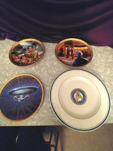 STAR TREK PLATE COLL JUEGO DE 4 COMO NUEVO 1966 1966 1993, 1994 MÁS DEL 50% DE DESCUENTO Y MÁS RARO - Imagen 1 de 11