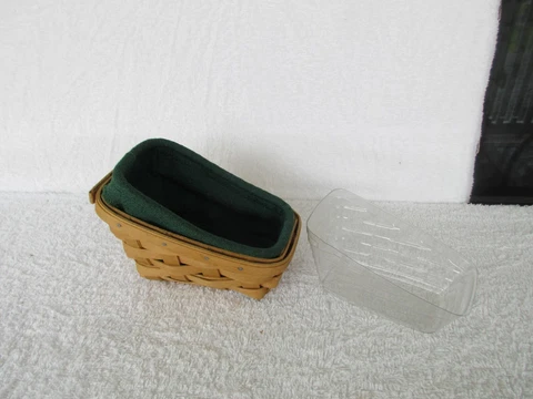 2003 LONGABERGER BASKET WITH IRISH GREEN 90% COTTON LINER + PLASTIC PROTECTOR! Cover