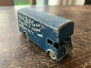Vintage Lesney Pickfords Removal Van No 46 Diecast Model Truck - Picture 1 of 8