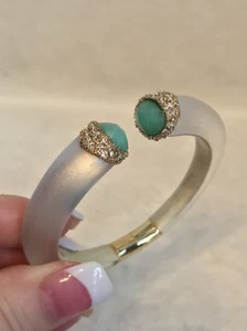 ALEXIS BITTAR White Silver Lucite Green CRYSTAL DECO BYPASS Hinged Bracelet - Picture 1 of 12