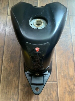 2013 08-13 Ducati 848 1098 1198 супербайк бензобак топлива бензина резервуар - Изображение 1 из 4
