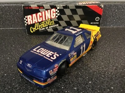 Brett Bodine #11 Lowe’s 1995 Action 1/24 Scale NASCAR Cup Diecast Foto 1 de 4