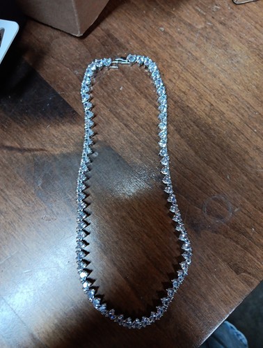 VETEMENTS Perfetto per San Valentino!!Costume Collana Cuore Diamante Qualità Molto Bella. 9"
