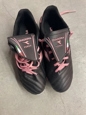 Diadora Forza Cleats Black/Pink Kids' Size 5 Soccer - Image 1 of 4