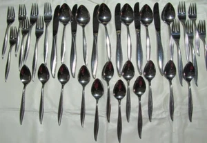  37 pcs Oneidacraft Deluxe TEXTURA Stainless Steel Flatware USA Beautiful Set - Picture 1 of 5