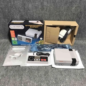 CONSOLA NINTENDO NES CLASSIC MINI CON CAJA E INSTRUCCIONES - Picture 1 of 9