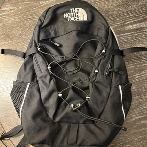 Zaino THE NORTH FACE Borealis, TNF Nero/Argento Metallizzato, Taglia Unica - USATO - Foto 1 di 17