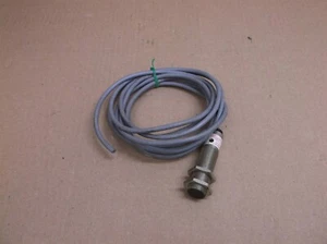 E57LAL18T110SS Eaton Cutler Hammer Proximity Switch Sensor - Picture 1 of 4