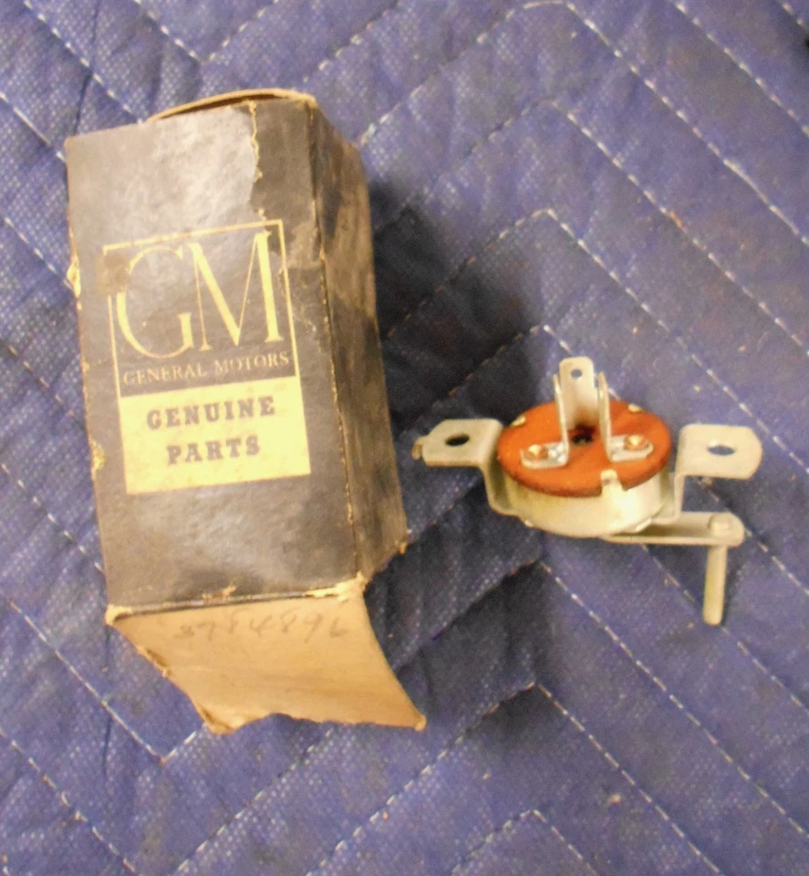 Interruptor de calefacción Chevrolet Corvair 1960 60 1961 61 GM 3784896 BIN10 NUEVO DE STOCK Foto 1 de 1
