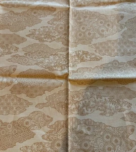 Elizabeth’s Studio Tan White Islands Floral 18 x 44” - Picture 1 of 3