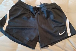 NIKE DRI-FIT INFIKNIT MID TRAINING SHORTS - Women's M (black/white) NWT 724426 - Picture 1 of 1