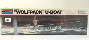 GERMAN WOLFPACK U-BOAT MONOGRAM ESCALA 1:209 REF 3102. SIN ABRIR - Imagen 1 de 6