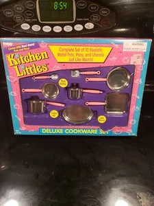 Vintage Tyco 1995 Kitchen Littles Deluxe Cookware Set Barbie Size NIB  - Picture 1 of 7
