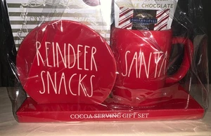 Rae Dunn Rot Keramik SANTA Becher & RENTIER SNACKS Teller Set - Neu - Weihnachten - Bild 1 von 5