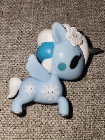 Tokidoki Unicorno Series 4 - Yuki Snowflake Pre-owned Cover