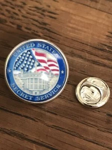 GROS PIN'S 2cm Métal Argenté Secret Service USA White House - Imagen 1 de 1