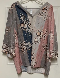 Top para mujer Noracora XXL multicolor floral cuello en V sedoso manga 3/4 - Imagen 1 de 6