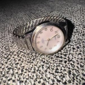 Timex Watch Women 25mm Silver Tone MOP Indiglo Stretch Band New Battery - Picture 1 of 4