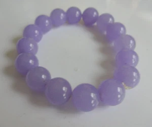 Transluzenter Jade Lavendel Armreif Perlen Stretch Armband 37gr - Bild 1 von 6