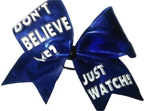 Don't Believe Me, Just Watch! Mystique Cheer Haarschleife - Bild 1 von 1