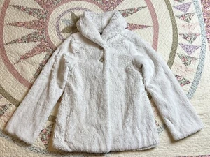Patagonia Youth Size Large Fluffy Fleece Jacket White Button Front  - Picture 1 of 16