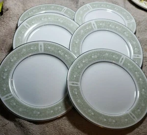Lot of 6 Bread or Salad Plates Mikasa China Chapel Pattern Green White Vintage - Picture 1 of 6