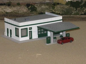 3d printed Service Station, HO SCALE - Picture 1 of 2