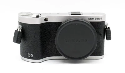 Samsung NX300 20.3MP Systemkamera, FULL HD Video, Live View, WIFI, NFC - Bild 1 von 4