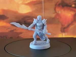 DnD Miniatures: Royal Guard D (Head) [Size: Medium] (Free Ship 2nd+ Minis!!) - Picture 1 of 1