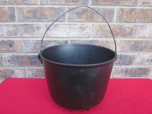1800's #7 Cast Iron 3 Leg Bean Pot Kettle Gate Mark 9 1/2” Peyote Drum RESTORED - Picture 1 of 10