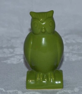 Vintage selten Tortenvogel Avocado grün Keramik Torte Vogel Entlüftung Trichter 3,75" hoch - Bild 1 von 5